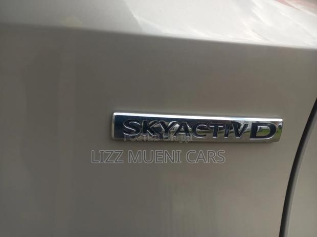 Mazda CX-8 2021 Gold