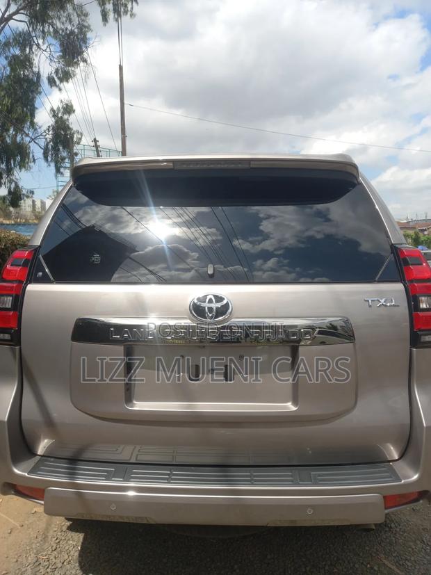 Toyota Land Cruiser 2020 Gold