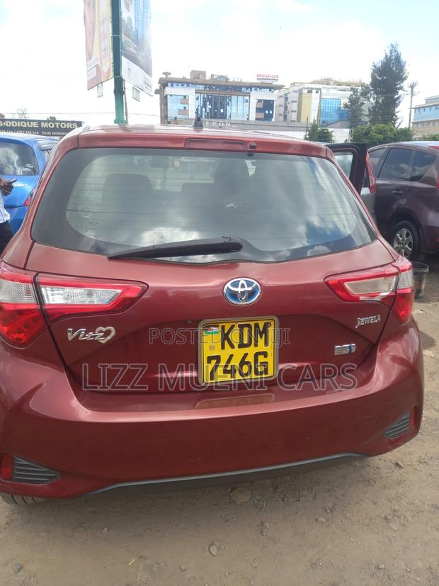 Toyota Vitz 1.5 FWD Hybrid 5dr 2017 Red