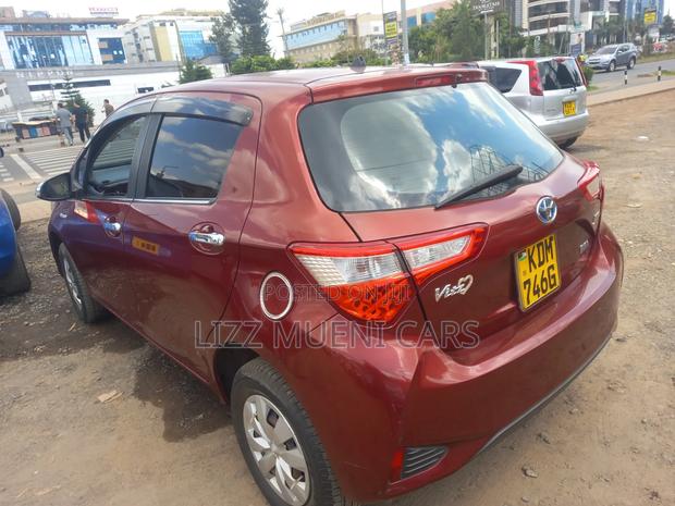 Toyota Vitz 1.5 FWD Hybrid 5dr 2017 Red