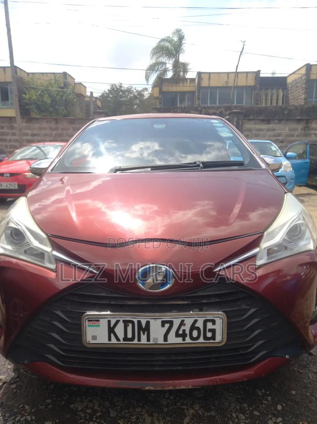 Toyota Vitz 1.5 FWD Hybrid 5dr 2017 Red