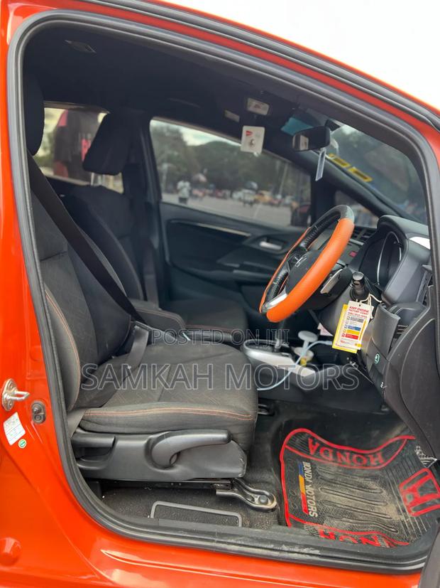Honda Fit 2015 Orange