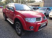 Mitsubishi L200 Club Cab 2.5 136hp 4WD 2012 Red for sale