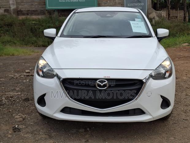 Mazda Demio 2018 White