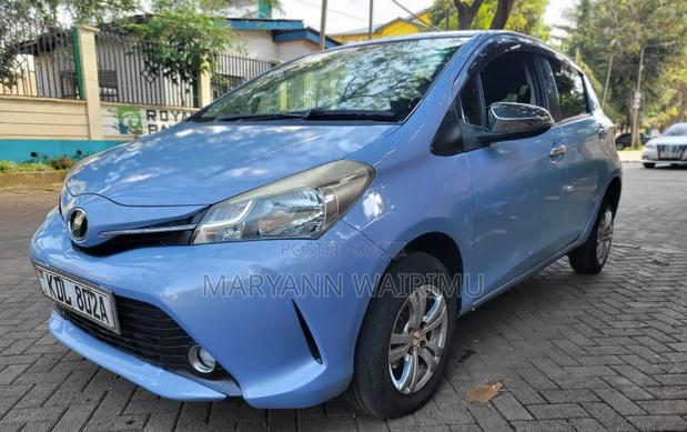 Toyota Vitz 1.3 FWD 5dr 2015 Blue