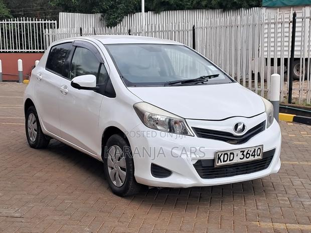Toyota Vitz 1.0 FWD 5dr 2014 White