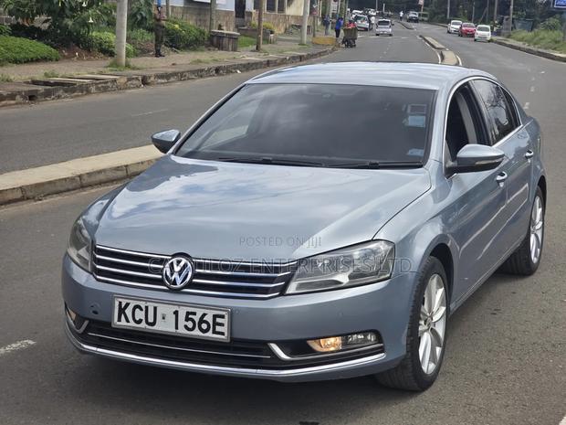 Volkswagen Passat 1.8 SE Sedan 2012 Gray