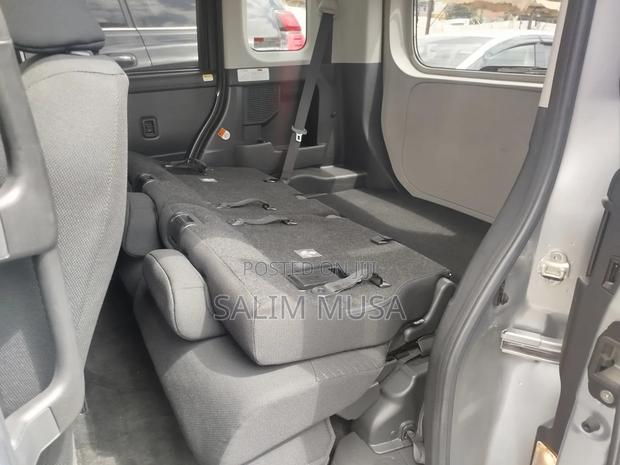Toyota Roomy 2019 Silver