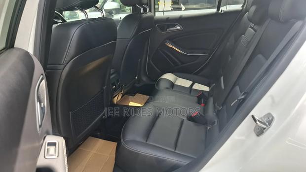 Mercedes-Benz GLA-Class 2019 White
