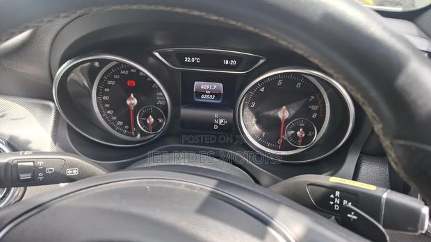Mercedes-Benz GLA-Class 2019 White