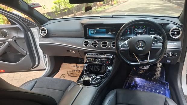 Mercedes-Benz E200 2017 Silver