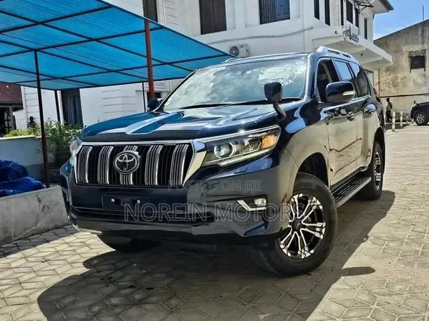 Toyota Land Cruiser Prado 2.8 2019 Black