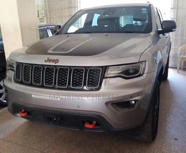 Jeep Grand Cherokee 2017 Silver