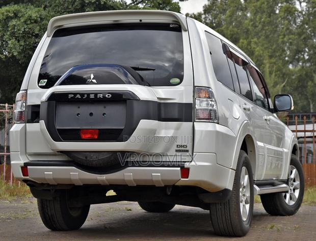 Mitsubishi Pajero Exceed 2018 White