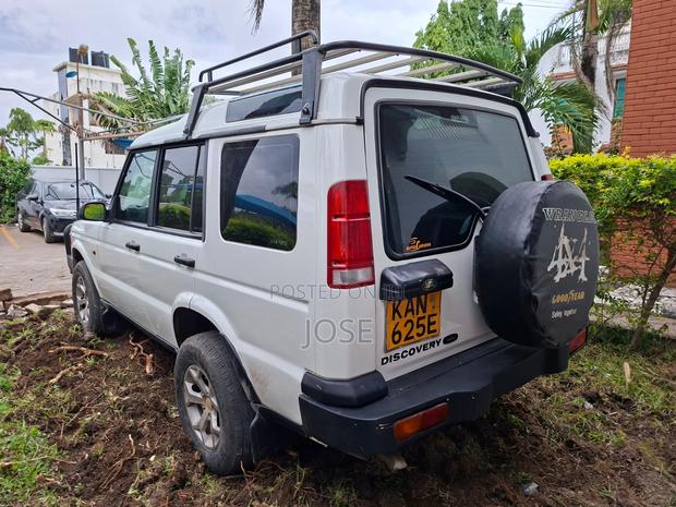 Land Rover Discovery 1997 White