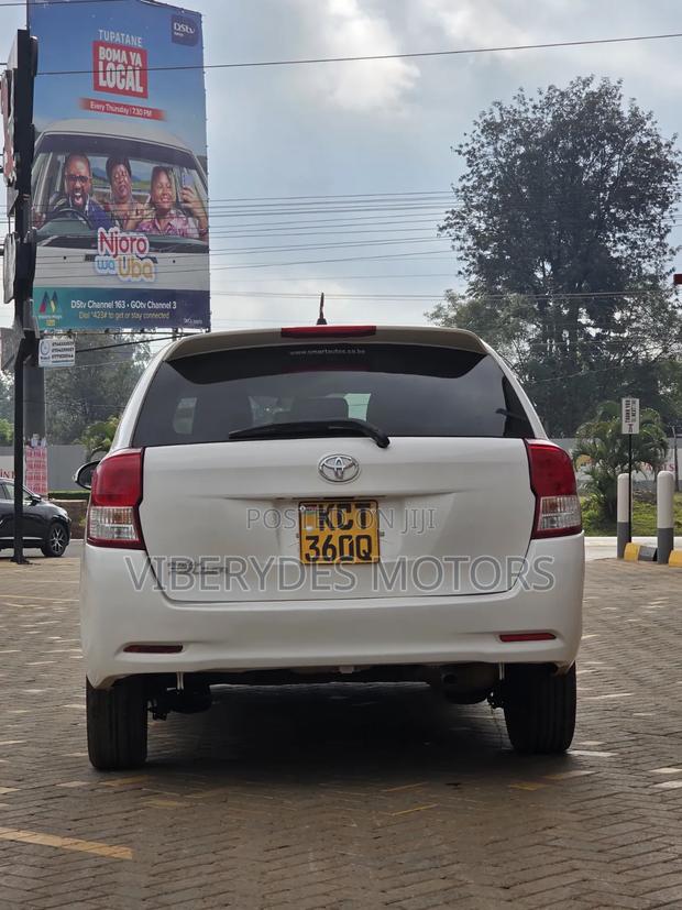 Toyota Corolla Fielder 2013 White