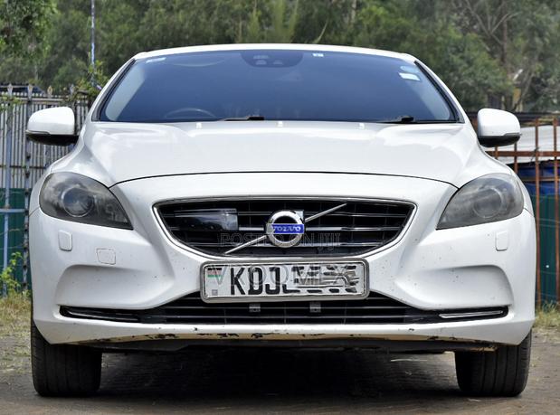 Volvo V40 2015 White