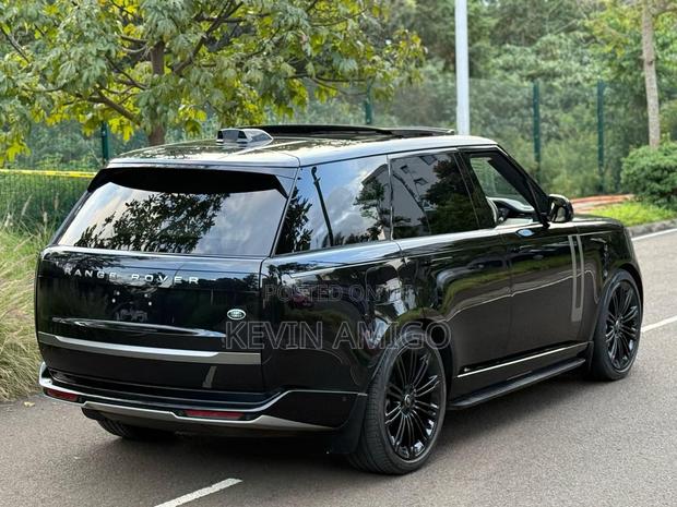 Land Rover Range Rover Vogue 2022 Black