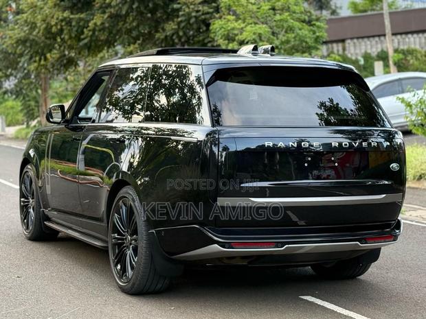 Land Rover Range Rover Vogue 2022 Black