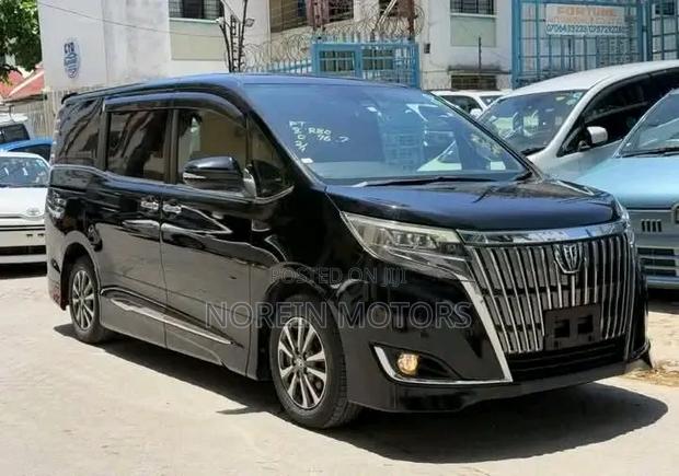 Toyota Esquire 2.0 FWD (7 seater) 2019 Matt Black