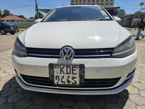 Volkswagen Golf 2014 White