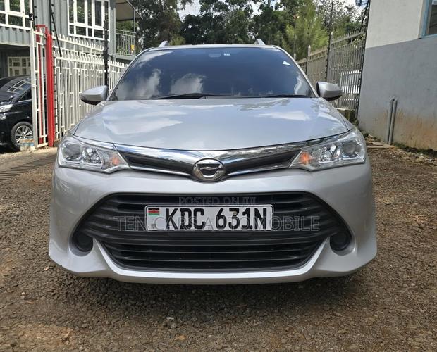 Toyota Corolla Fielder 2015 Silver