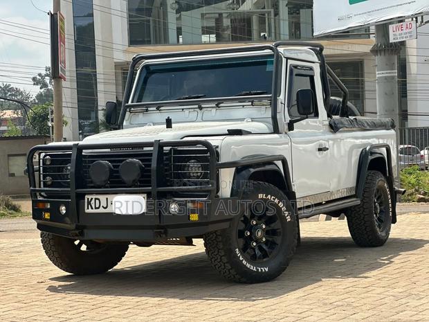 Land Rover Defender 1989 White