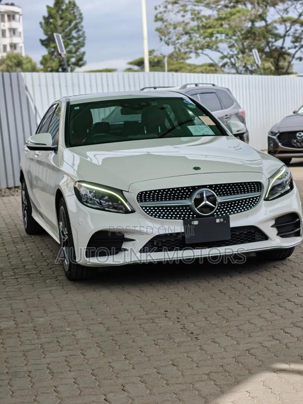 Mercedes-Benz C200 2019 White