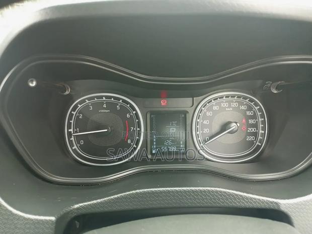 Suzuki Vitara 2022 Silver