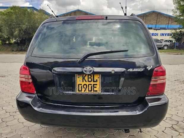 Toyota Kluger 2005 Black