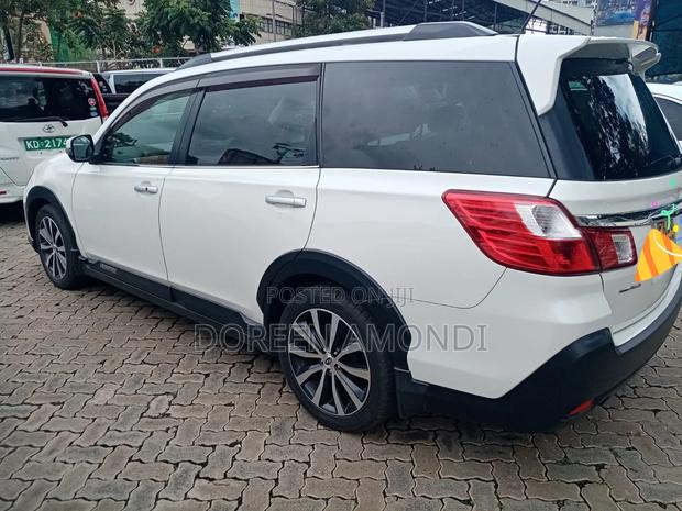 Subaru Exiga 2017 White