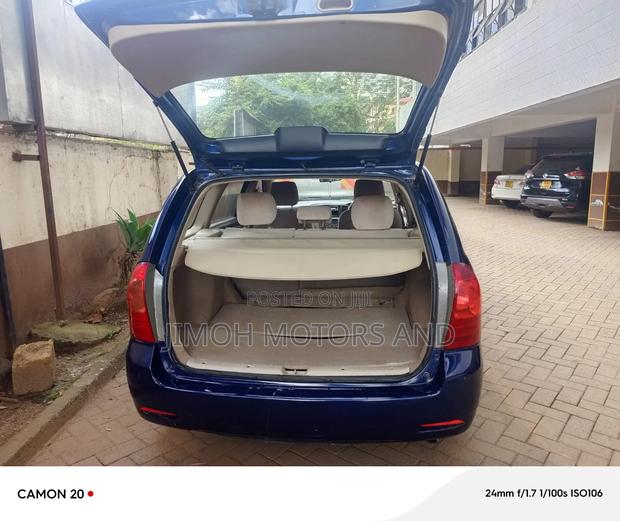 Toyota Corolla Fielder 2004 Blue