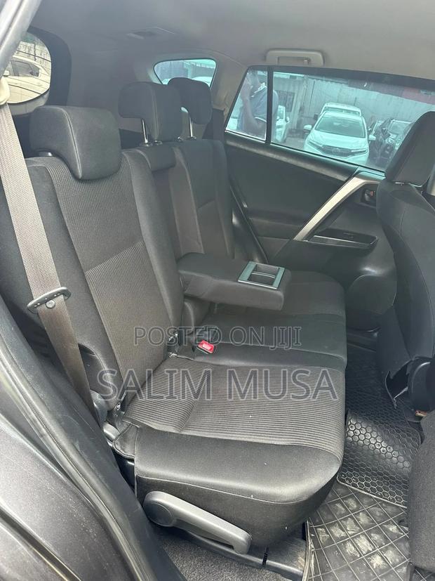 Toyota RAV4 2017 Gray