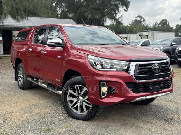 Toyota Hilux Revo Double Cab Deisel 2.4 AWD 2019 Red