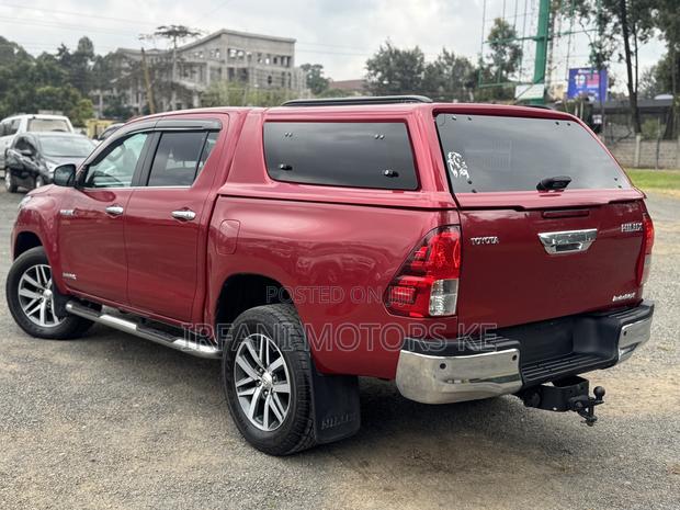 Toyota Hilux Revo Double Cab Deisel 2.4 AWD 2019 Red