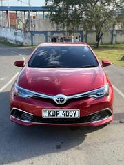 Toyota Auris 2016 Red for sale