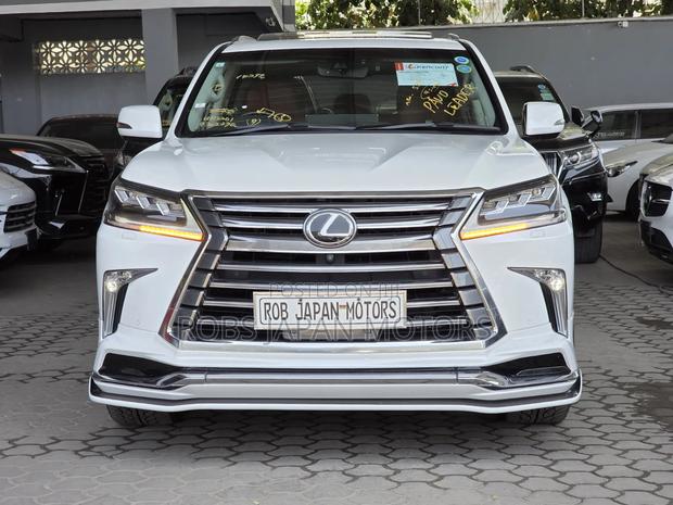 Lexus LX 570 AWD 2019 Silver