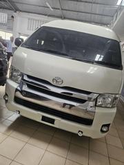 Toyota HiAce 2018 White for sale