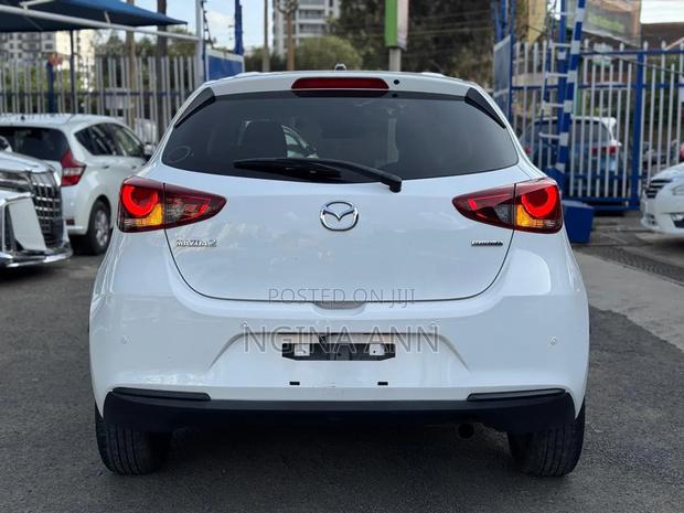 Mazda 2 2020 White