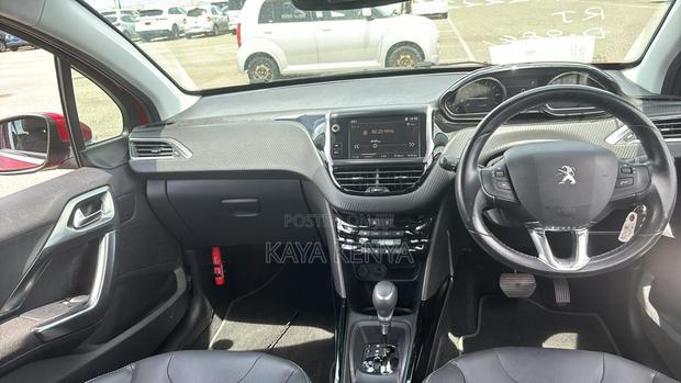 Peugeot 2008 2018 Red
