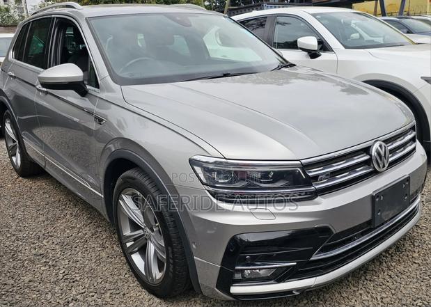 Volkswagen Tiguan 2018 Gold