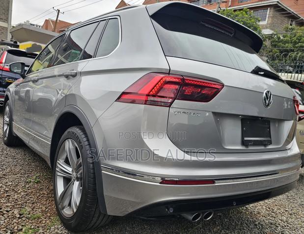 Volkswagen Tiguan 2018 Gold
