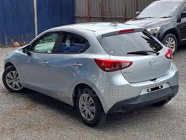 Mazda Demio 2019 Silver