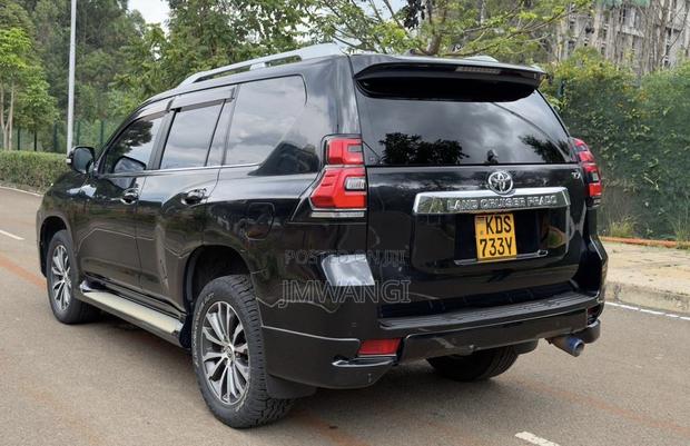Toyota Land Cruiser Prado 2.8 2020 Black