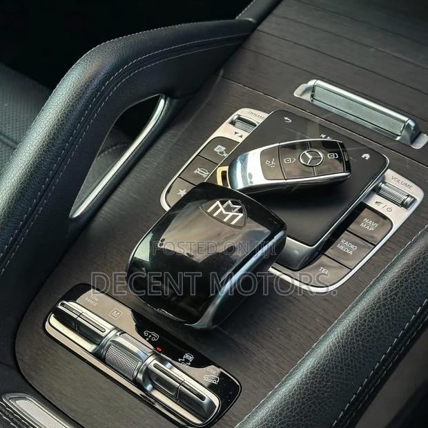 Mercedes-Benz GLE-Class GLE 400d 4MATIC 2020 White