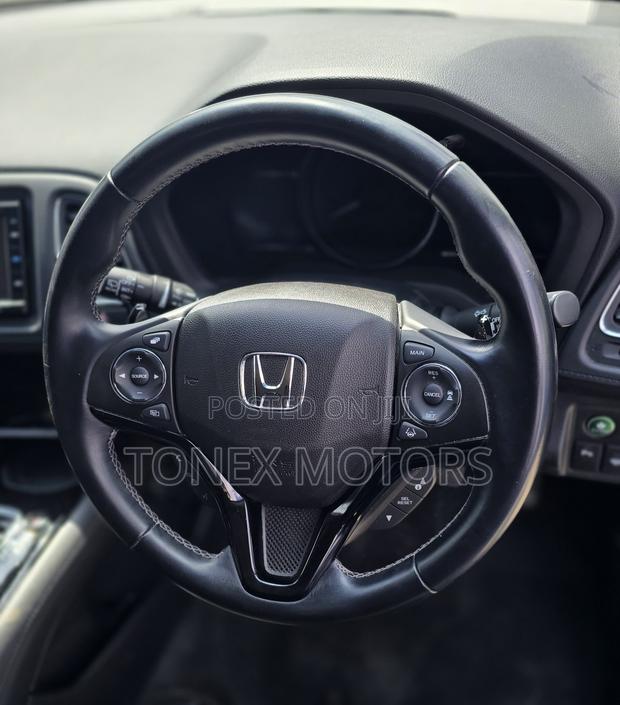 Honda Vezel 2020 Black