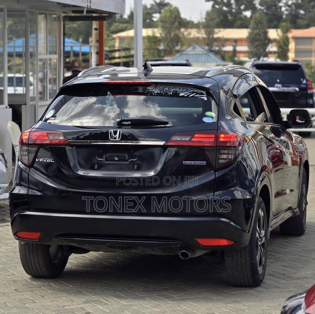 Honda Vezel 2020 Black