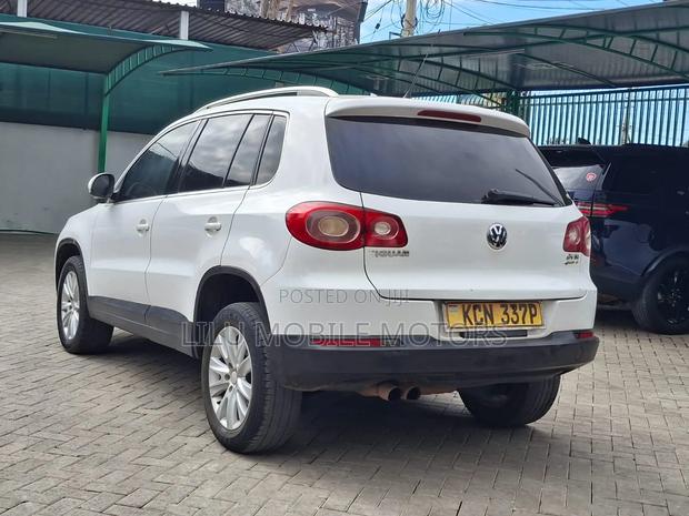Volkswagen Tiguan 2010 White