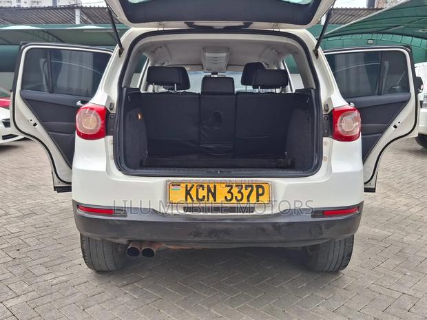 Volkswagen Tiguan 2010 White