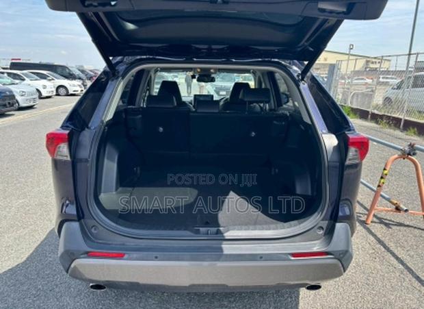 Toyota RAV4 Limited AWD 2019 Blue